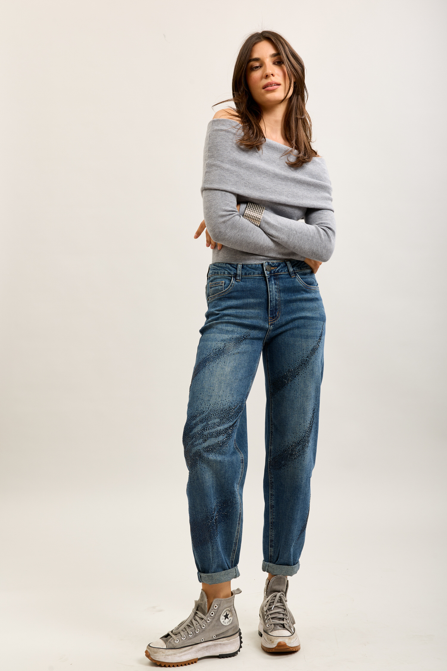 Grossista Toxik3 - Toxik3 jeans mom fit con risvolto, denim elasticizzato e strass
