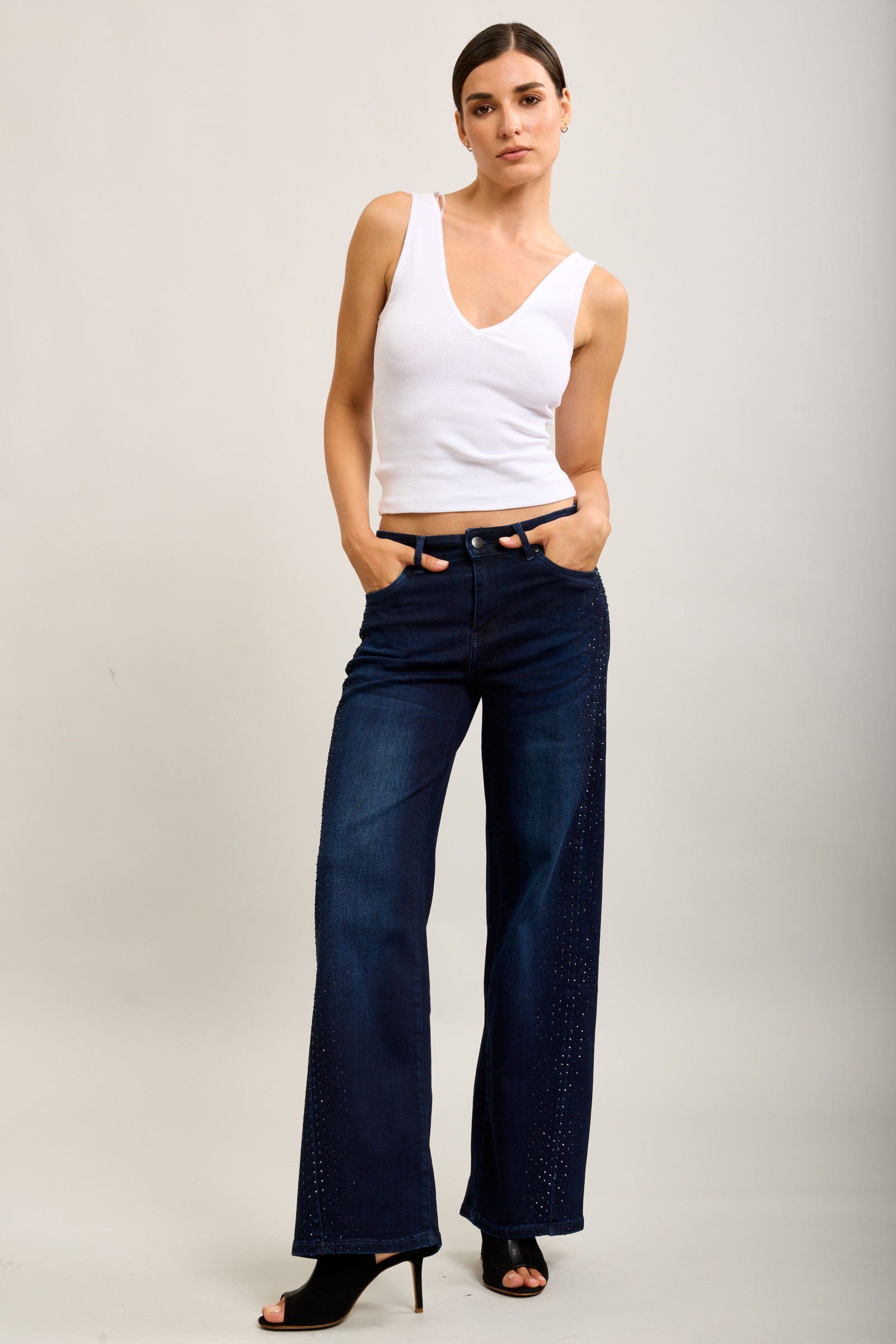Grossista Toxik3 - Toxik3 jeans dritti in denim elasticizzato con strass