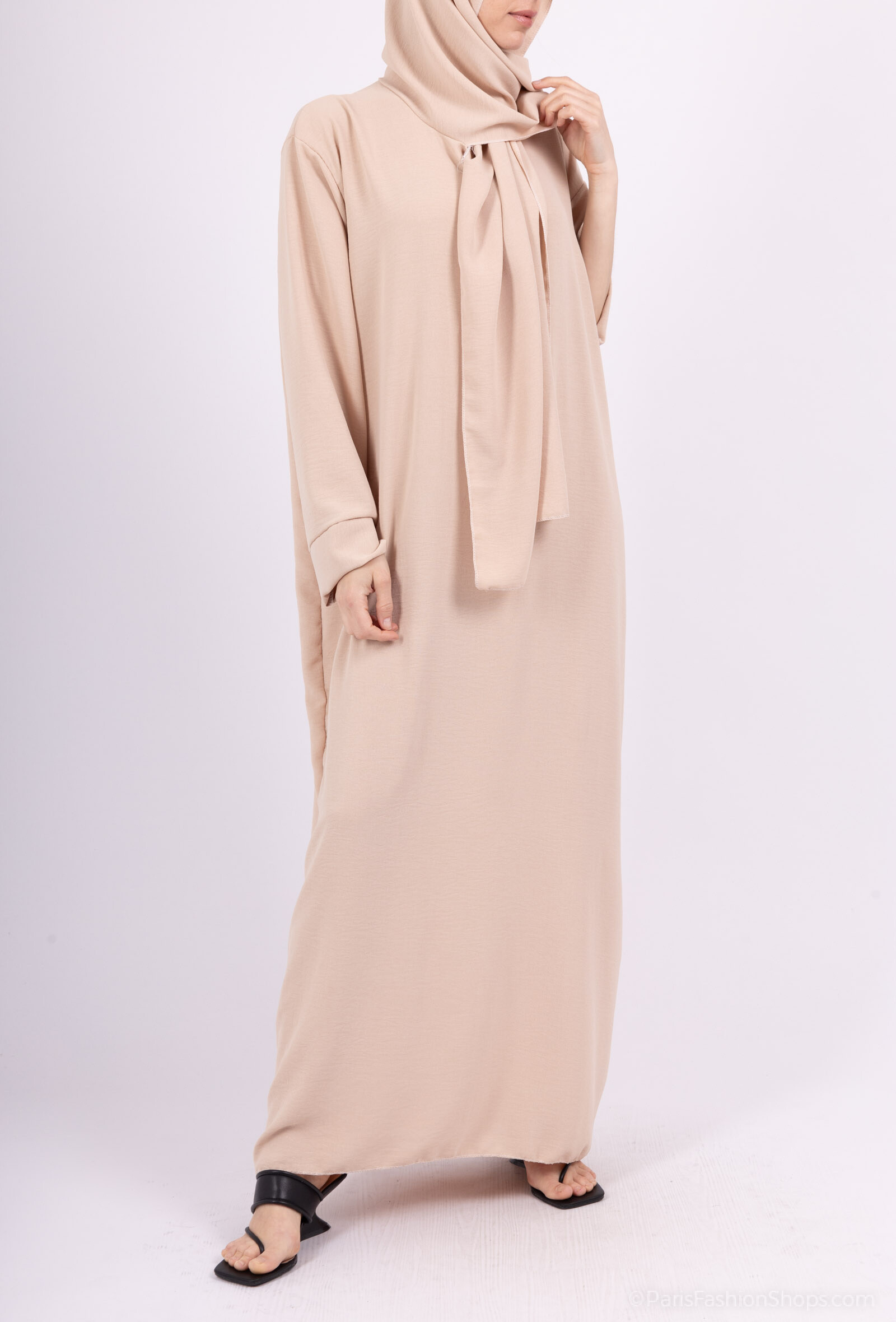 Grossiste TRENDLAND - Abaya avec châle intégré en maille légère