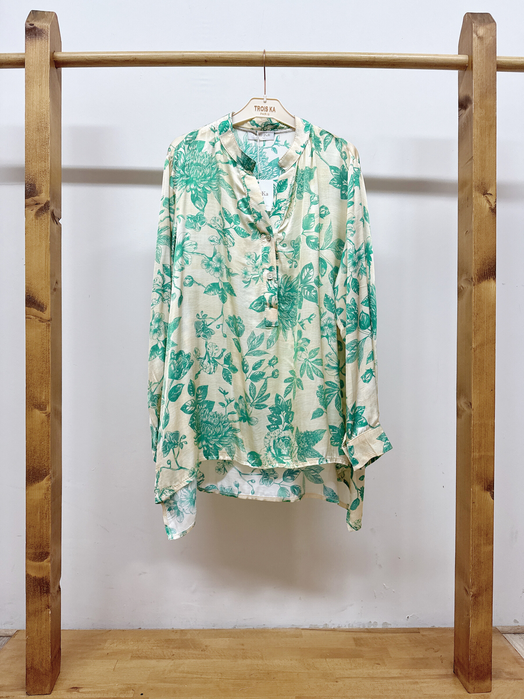 Wholesaler Trois Ka II - Viscose printed shirt