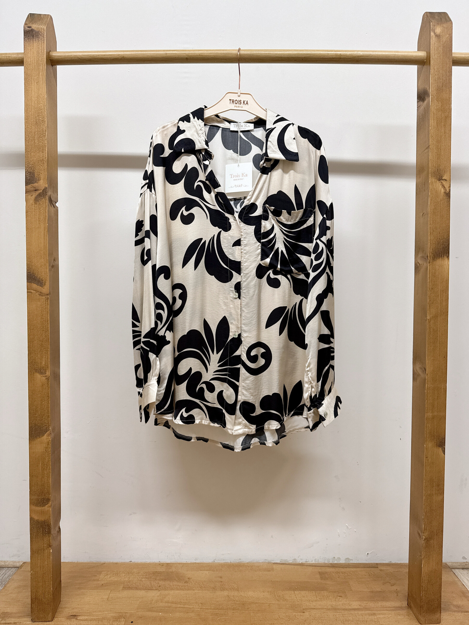 Wholesaler Trois Ka II - Viscose printed shirt