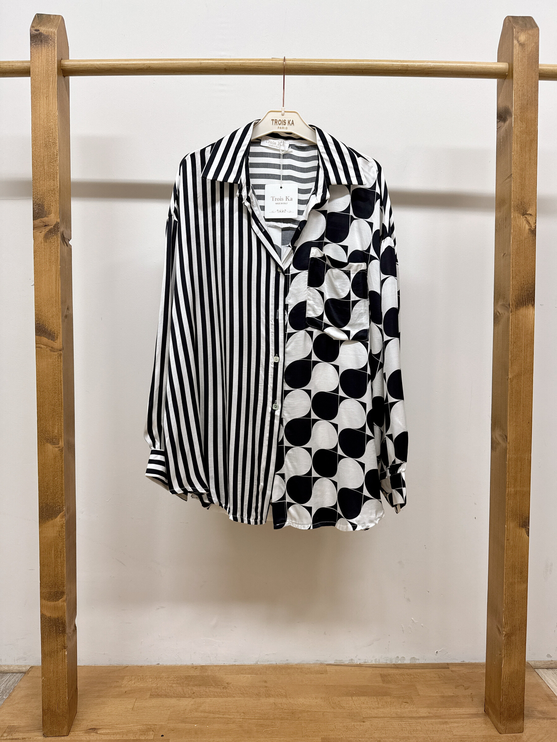 Wholesaler Trois Ka II - Viscose printed shirt