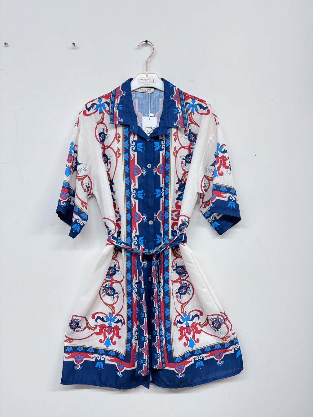 Grossiste Trois Ka II - Mini robe chemise boutonnée manches courtes