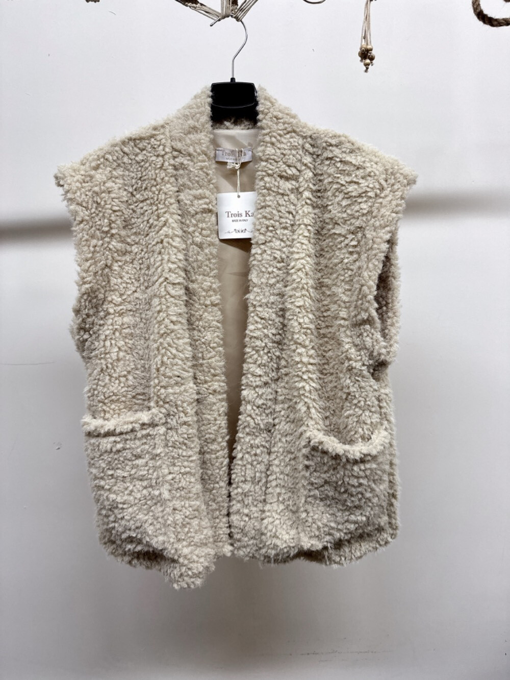 Wholesaler Trois Ka II - Shearling effect vest jacket