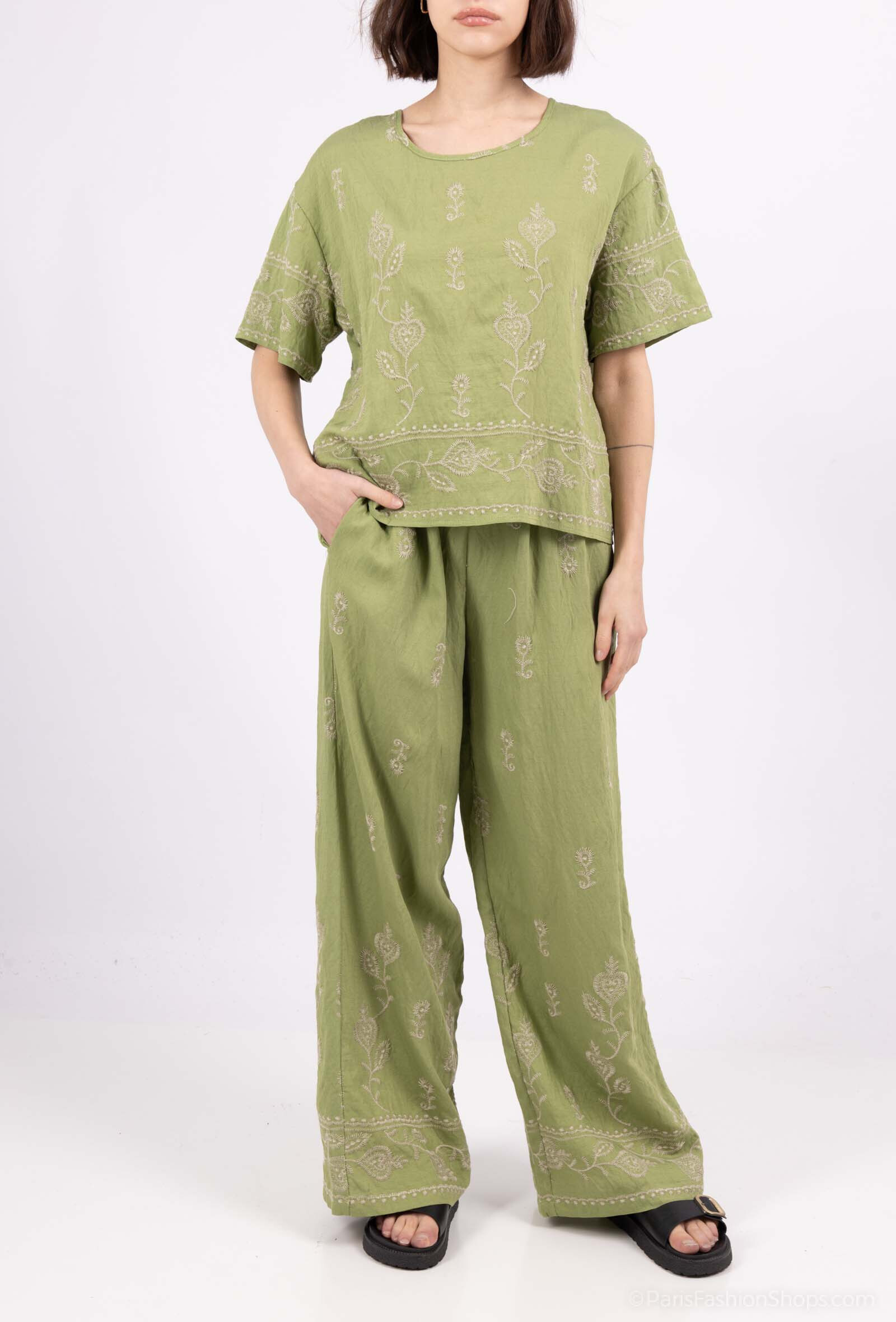 Grossiste Unigirl - Ensemble haut et pantalon brodé bohème élégant