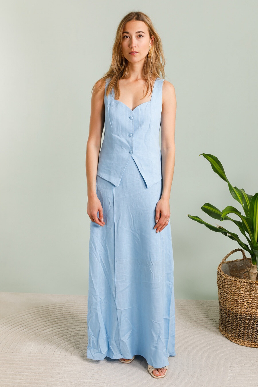 Grossiste Unigirl - Ensemble deux pièces : Haut à col cœur boutonné + Jupe longue taille haute