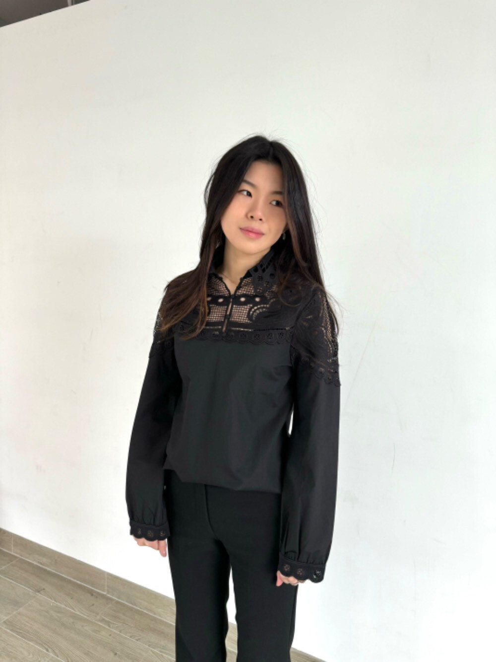 Wholesaler Unika Paris - Lace blouse