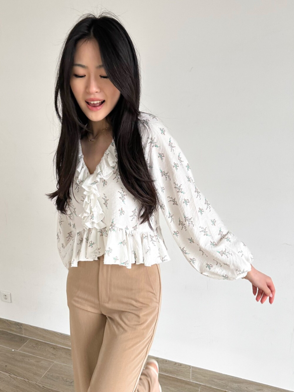 Wholesaler Unika Paris - Ruffle blouse