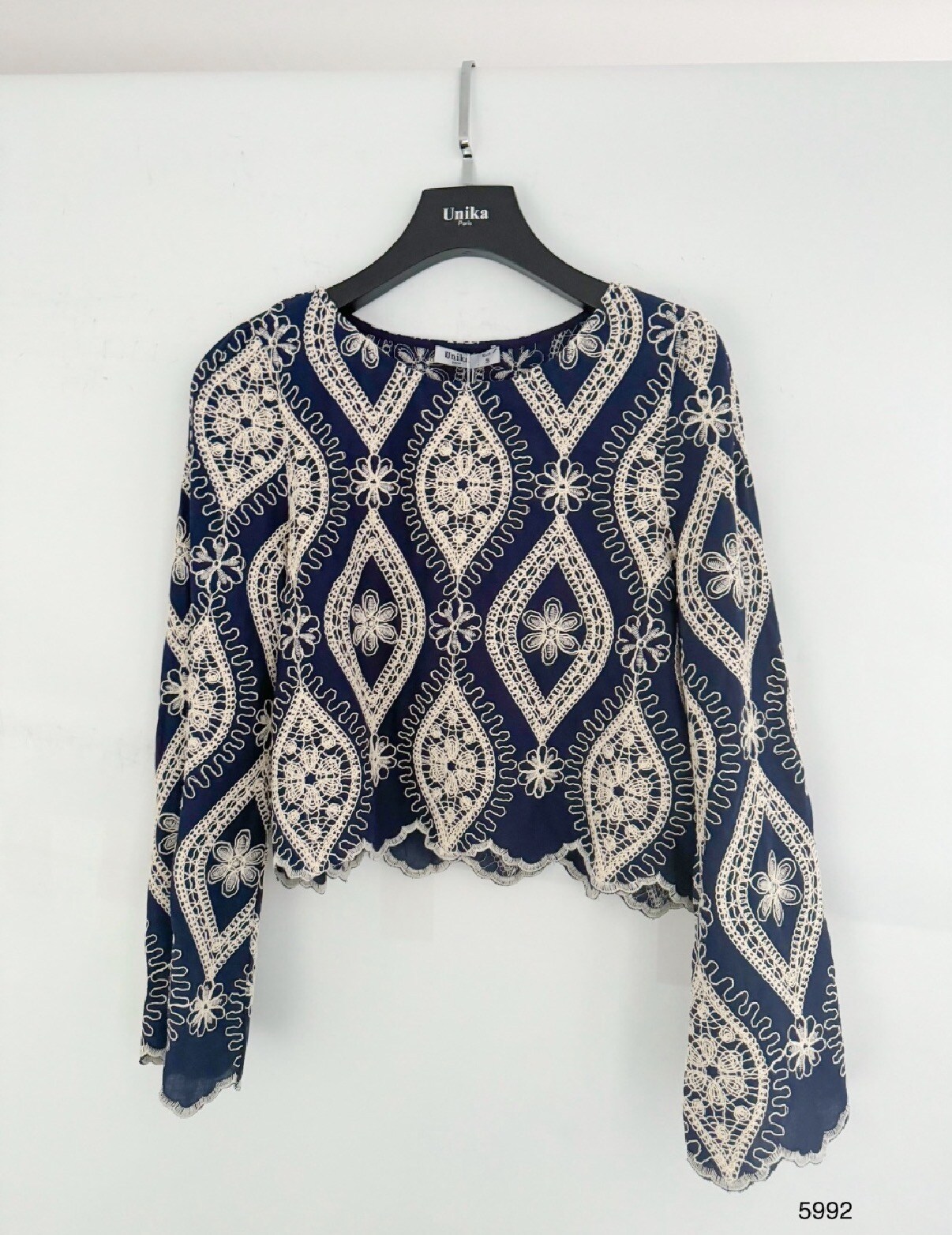 Grossista Unika Paris - Blusa ricamata