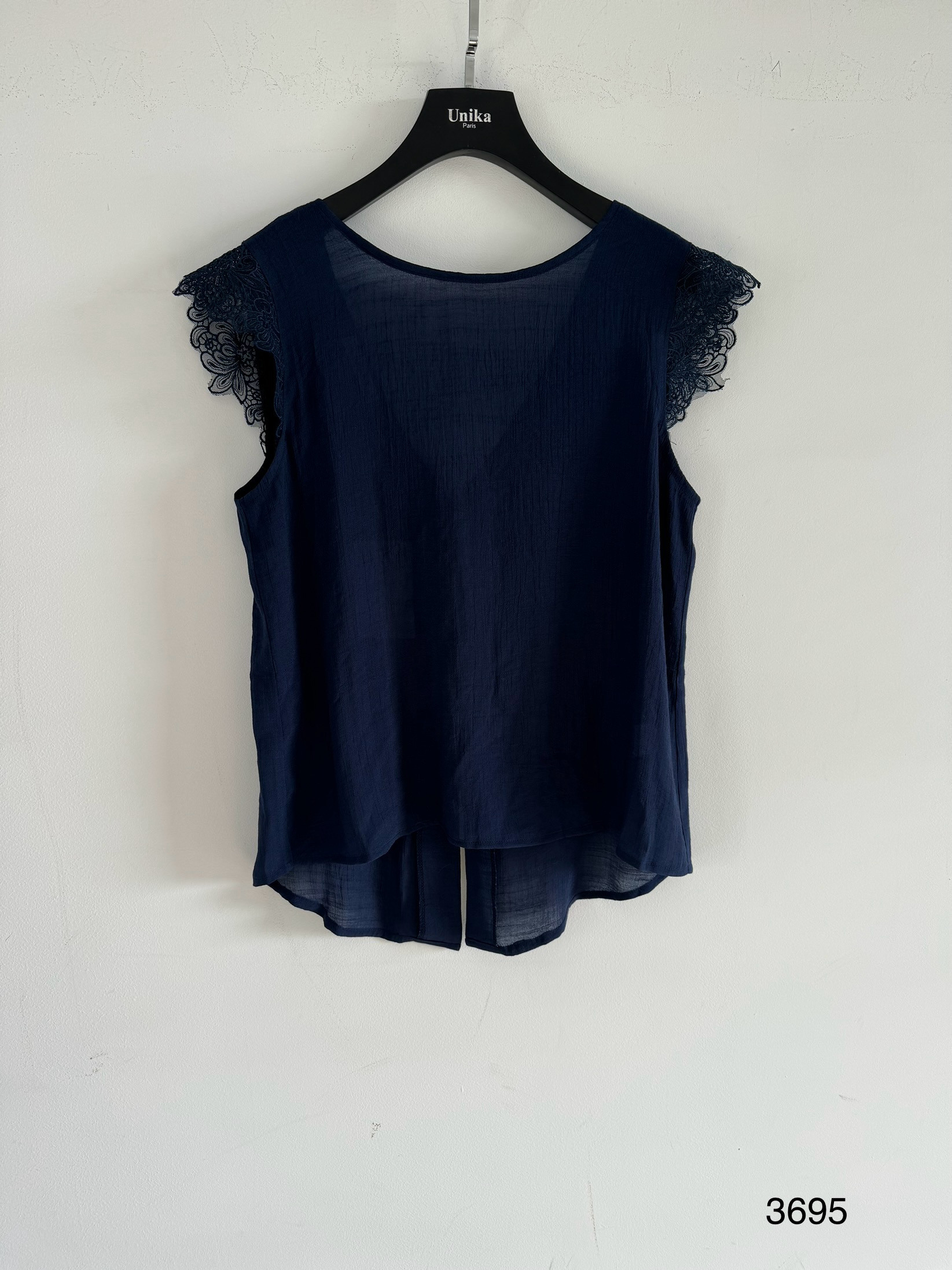 Wholesaler Unika Paris - Open-back blouse