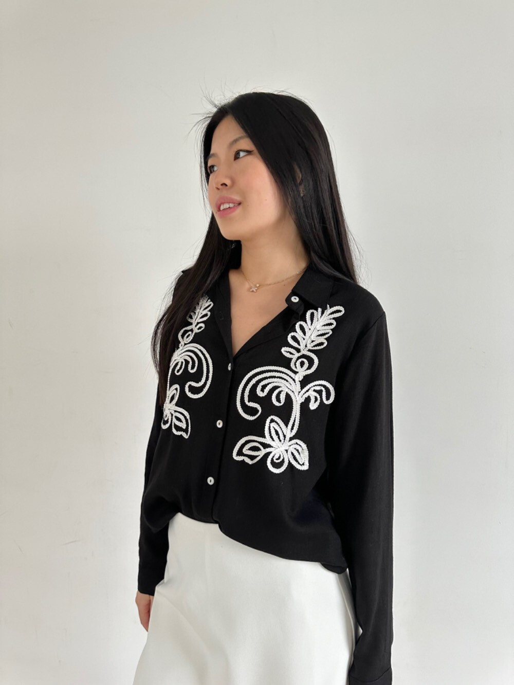 Wholesaler Unika Paris - Embroidered shirt