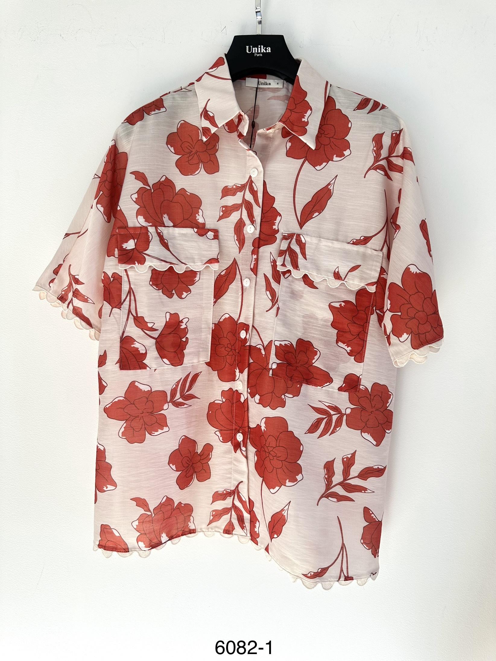 Wholesaler Unika Paris - Shirt with flower print