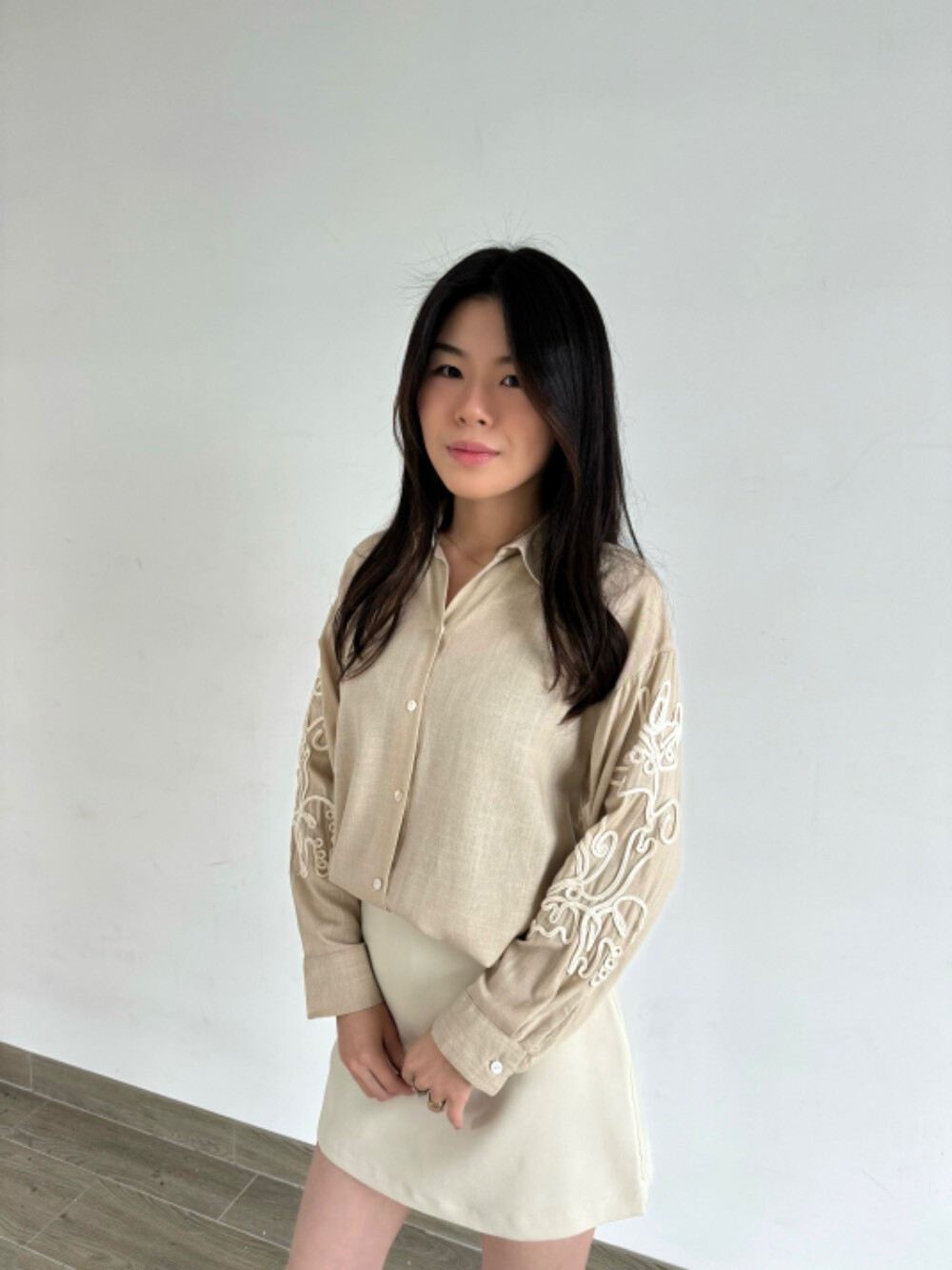 Wholesaler Unika Paris - Shirt with embroidery on the sleeves