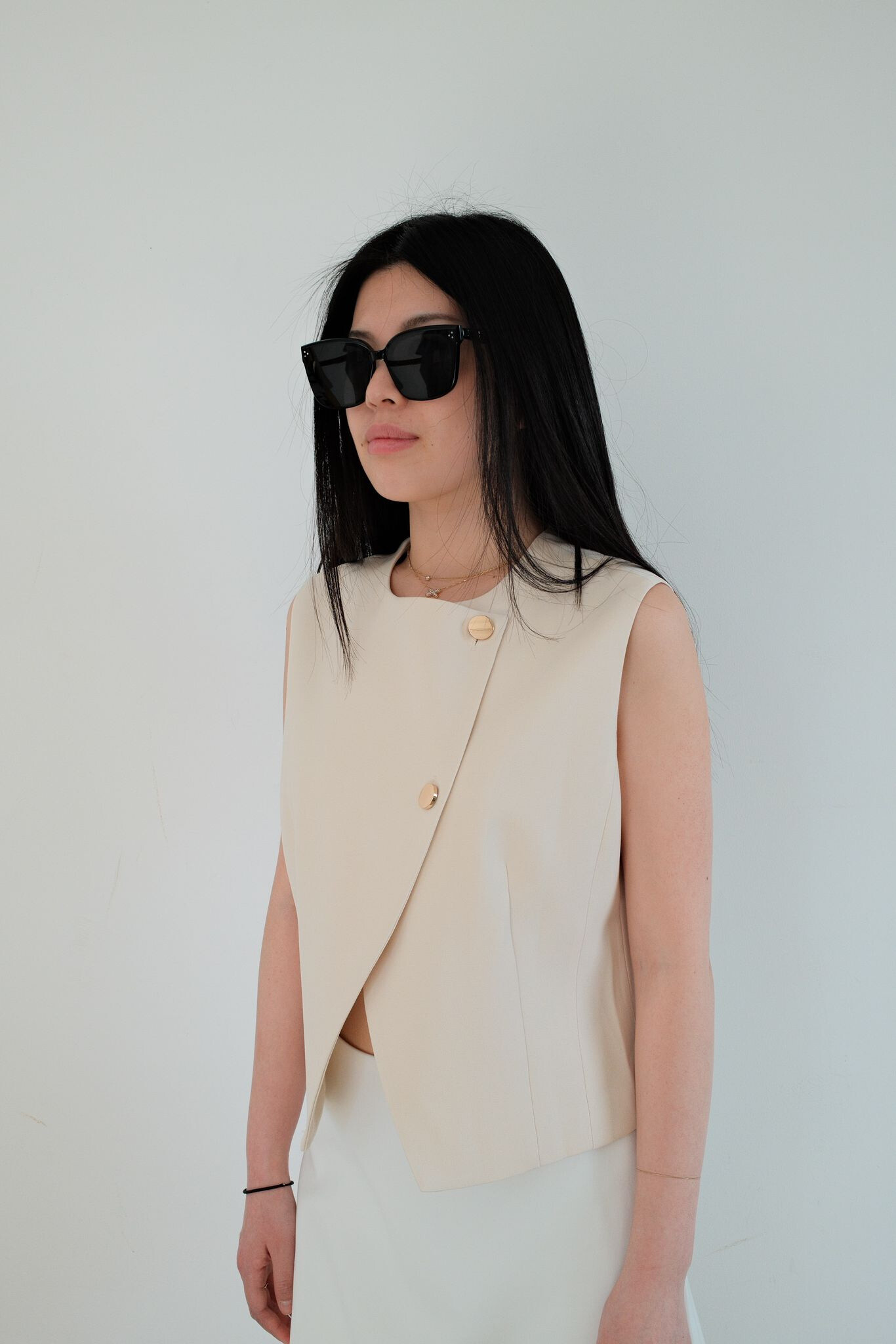 Grossiste Unika Paris - Top gilet asymétrique à boutons