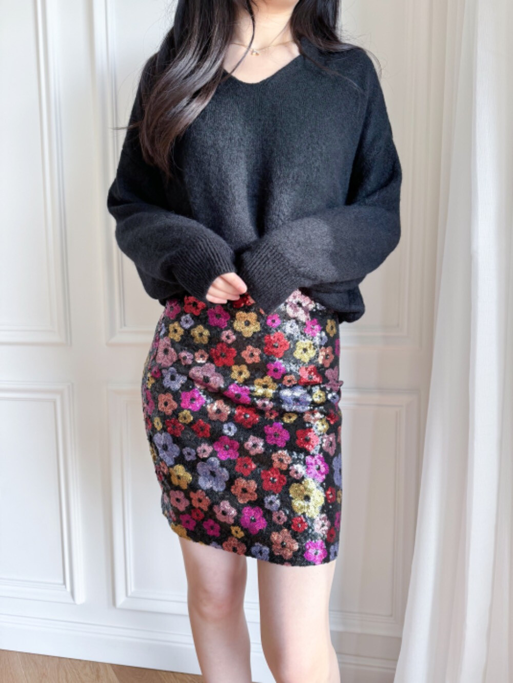 Großhändler Unika Paris - Rock mit Pailletten und Blumen