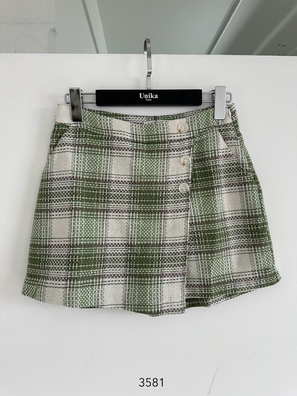 Wholesaler Unika Paris - Checked wrap skirt shorts