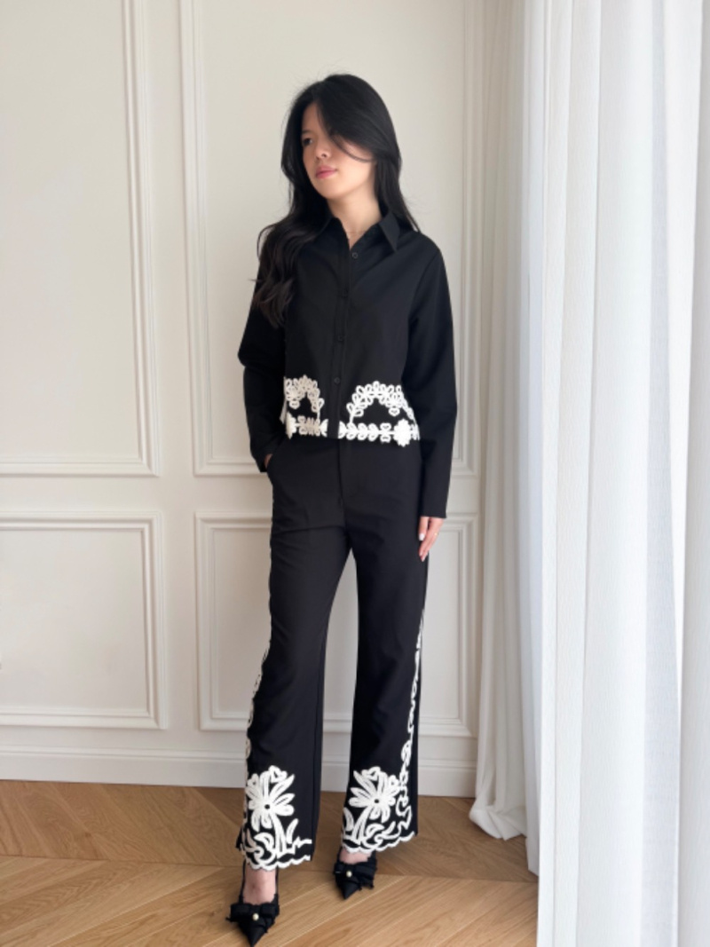 Großhändler Unika Paris - Hose mit Palmen-Stickerei