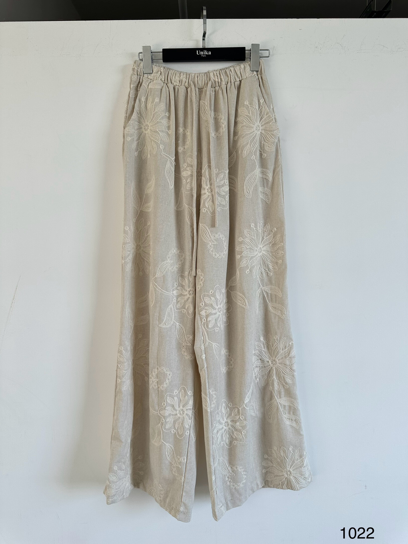 Wholesaler Unika Paris - Embroidered pants