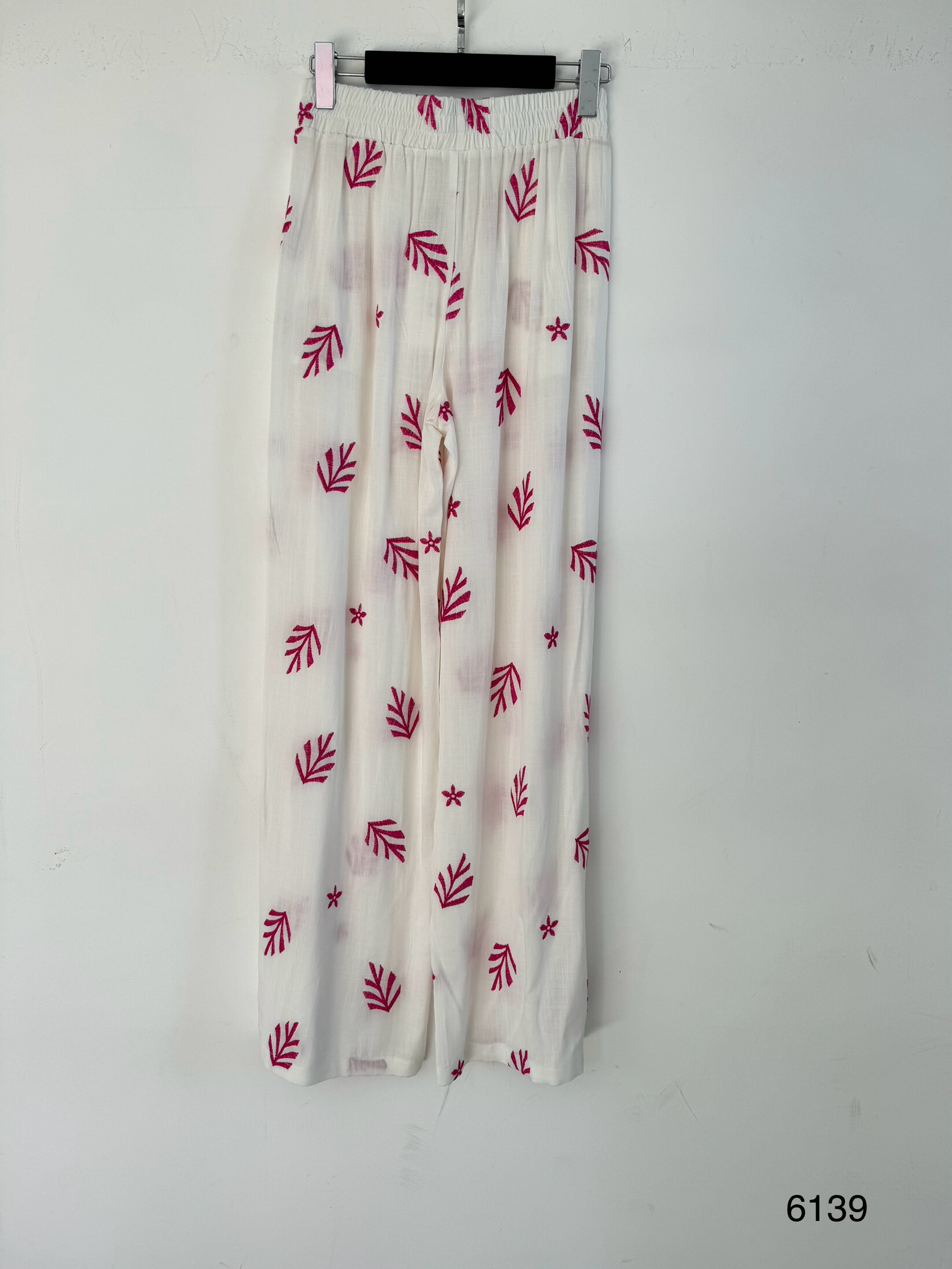 Wholesaler Unika Paris - Fluid pants embroidery flowers