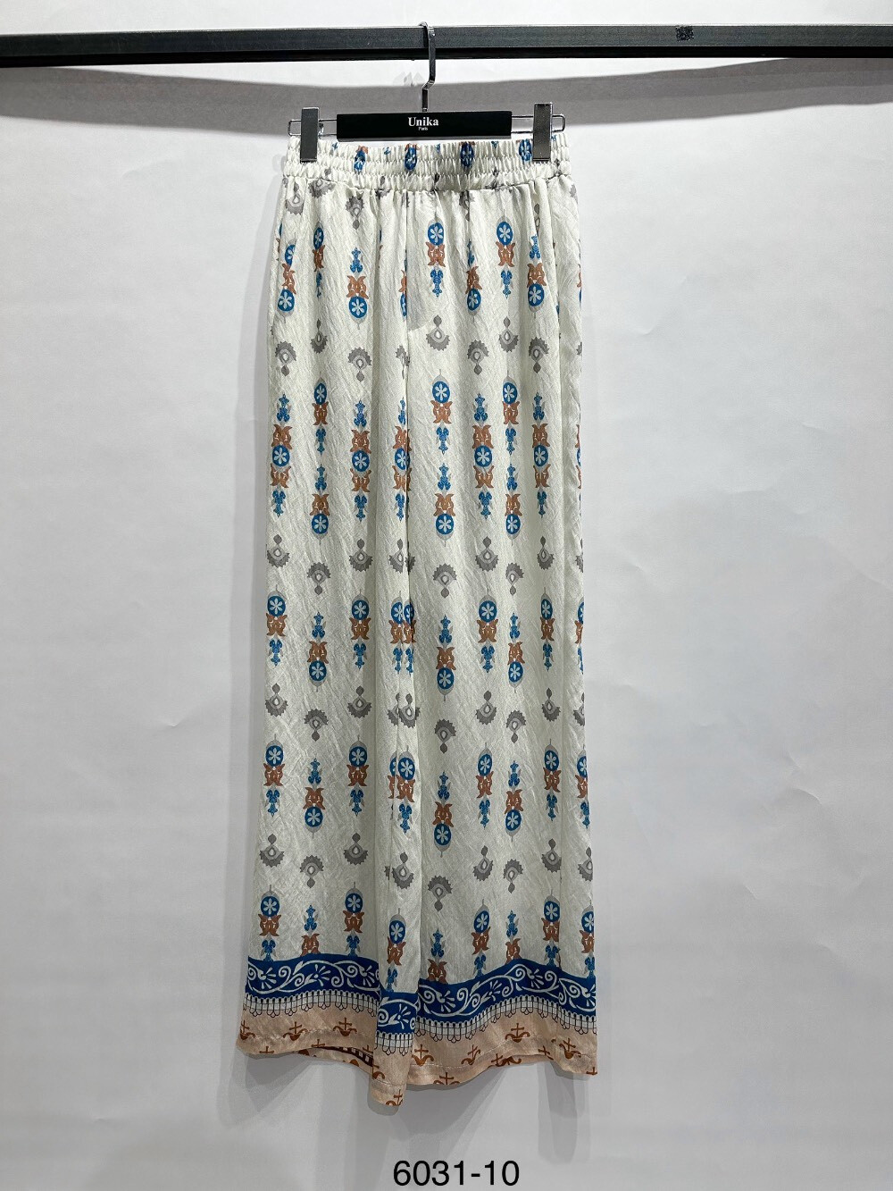 Wholesaler Unika Paris - Flowy printed shirt