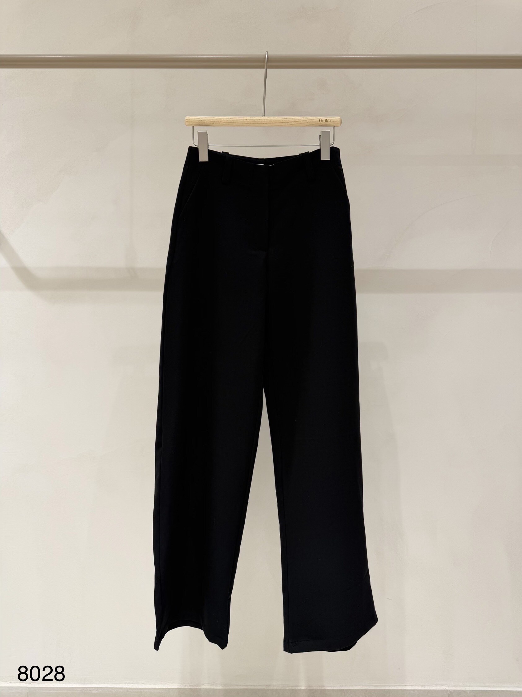Wholesaler Unika Paris - Straight-leg pants with faux back pockets