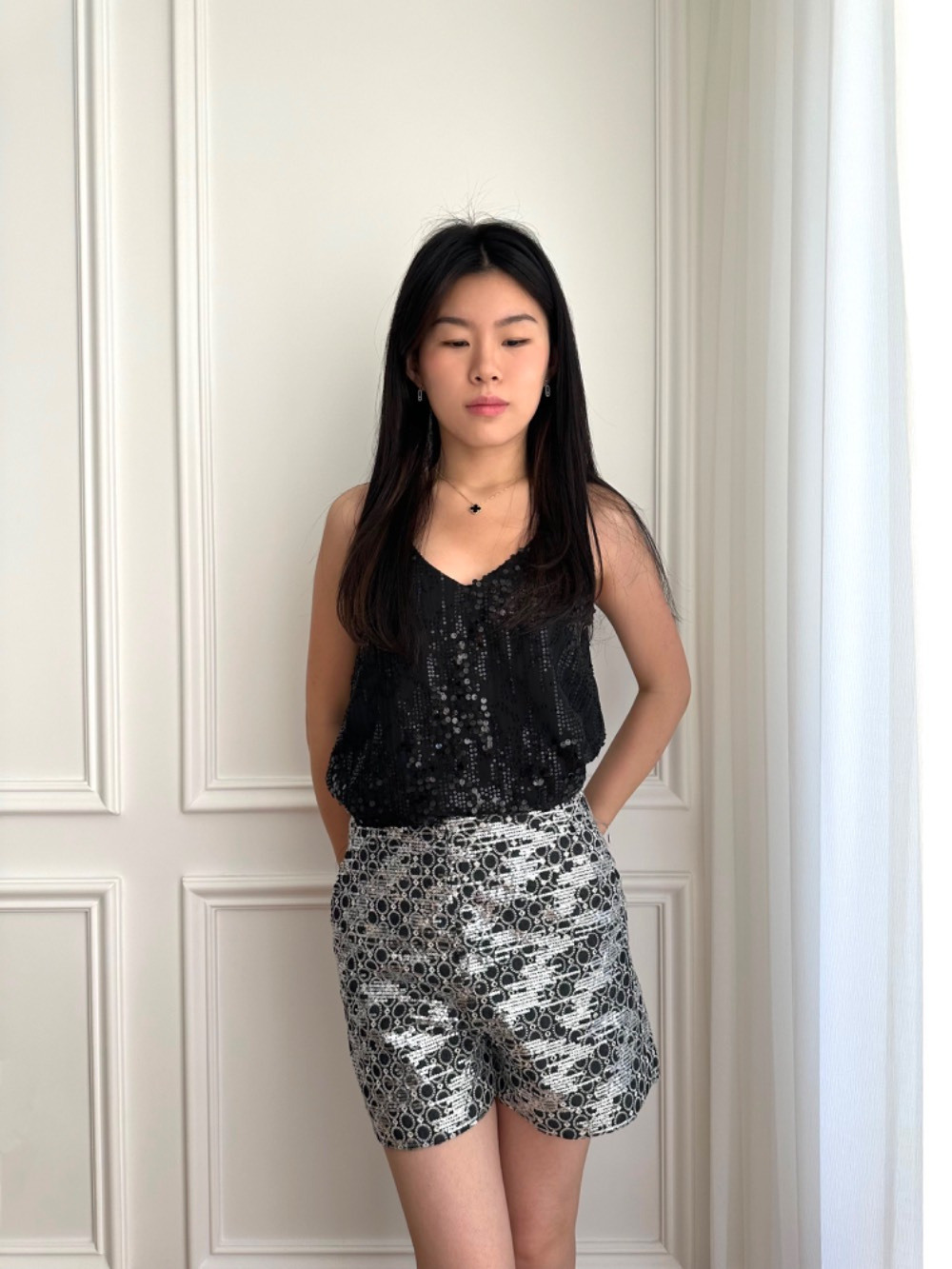 Wholesaler Unika Paris - Sequin embroidered shorts