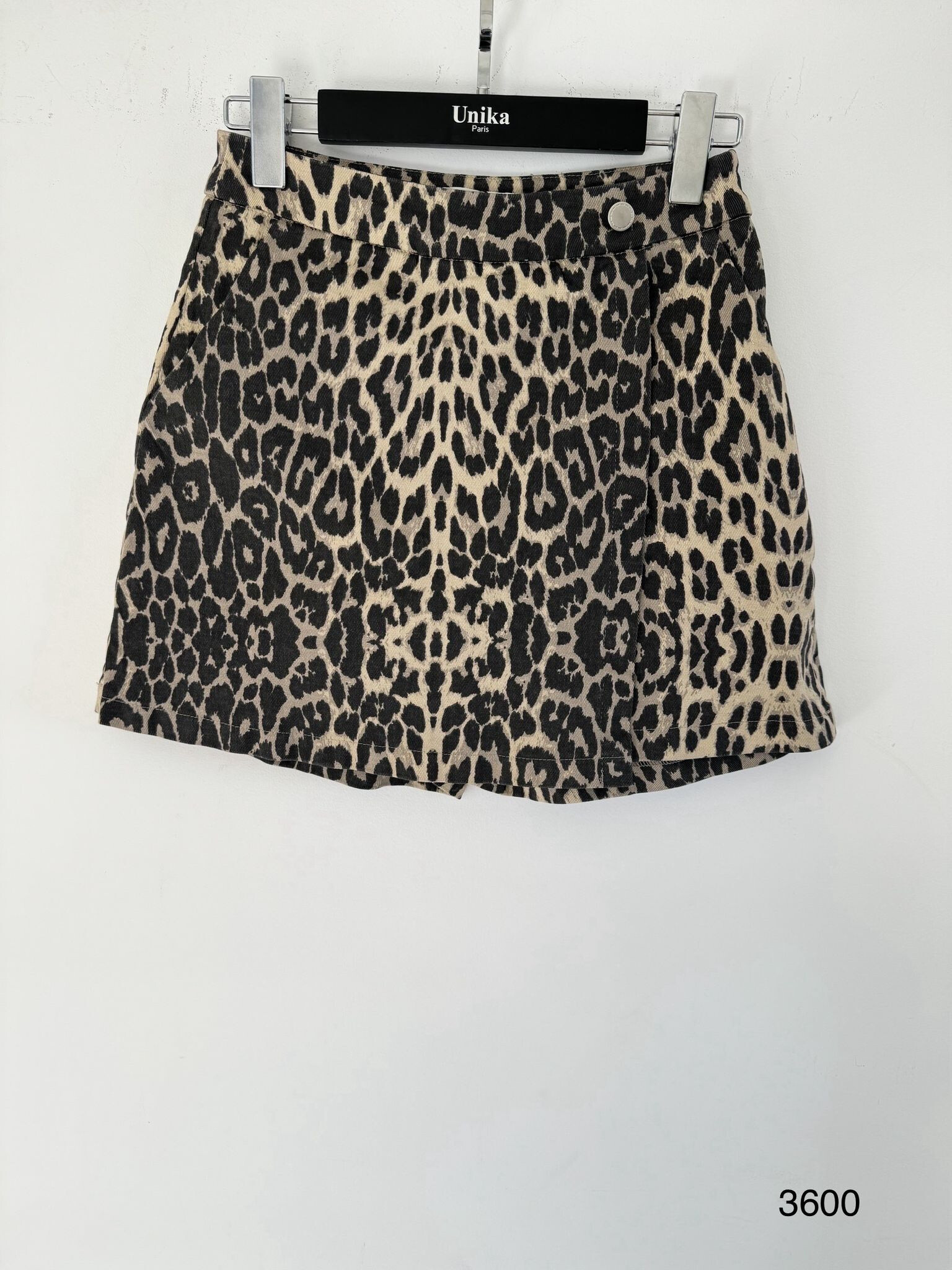 Wholesaler Unika Paris - Denim Léopard shorts skirt