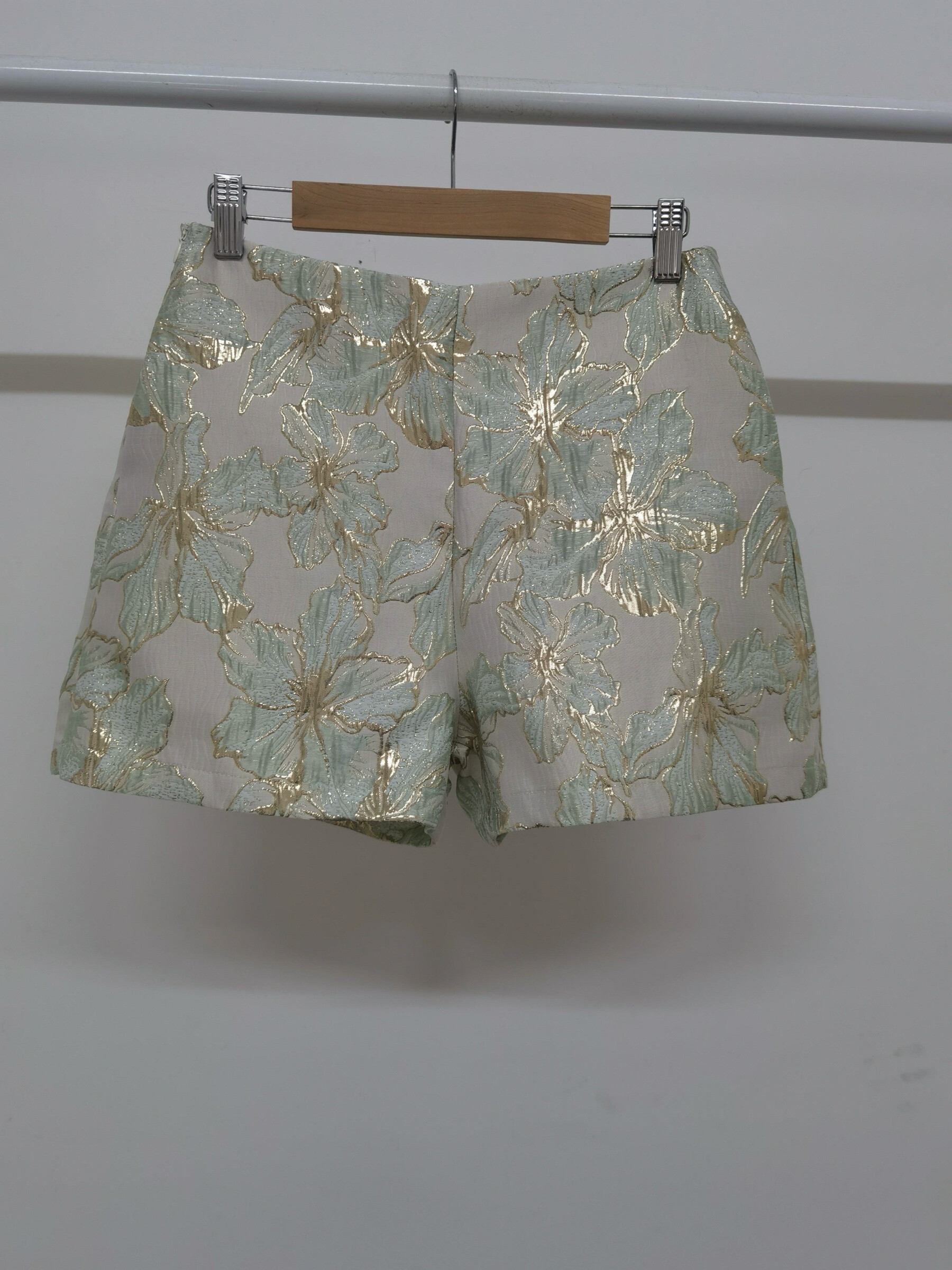 Grossista Unika Paris - Short stampato floreale