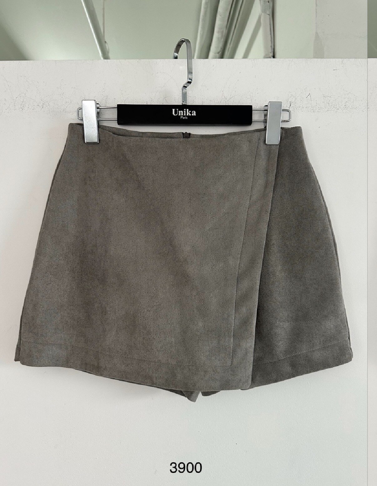 Grossista Unika Paris - Gonna pantalone a portafoglio in camoscio