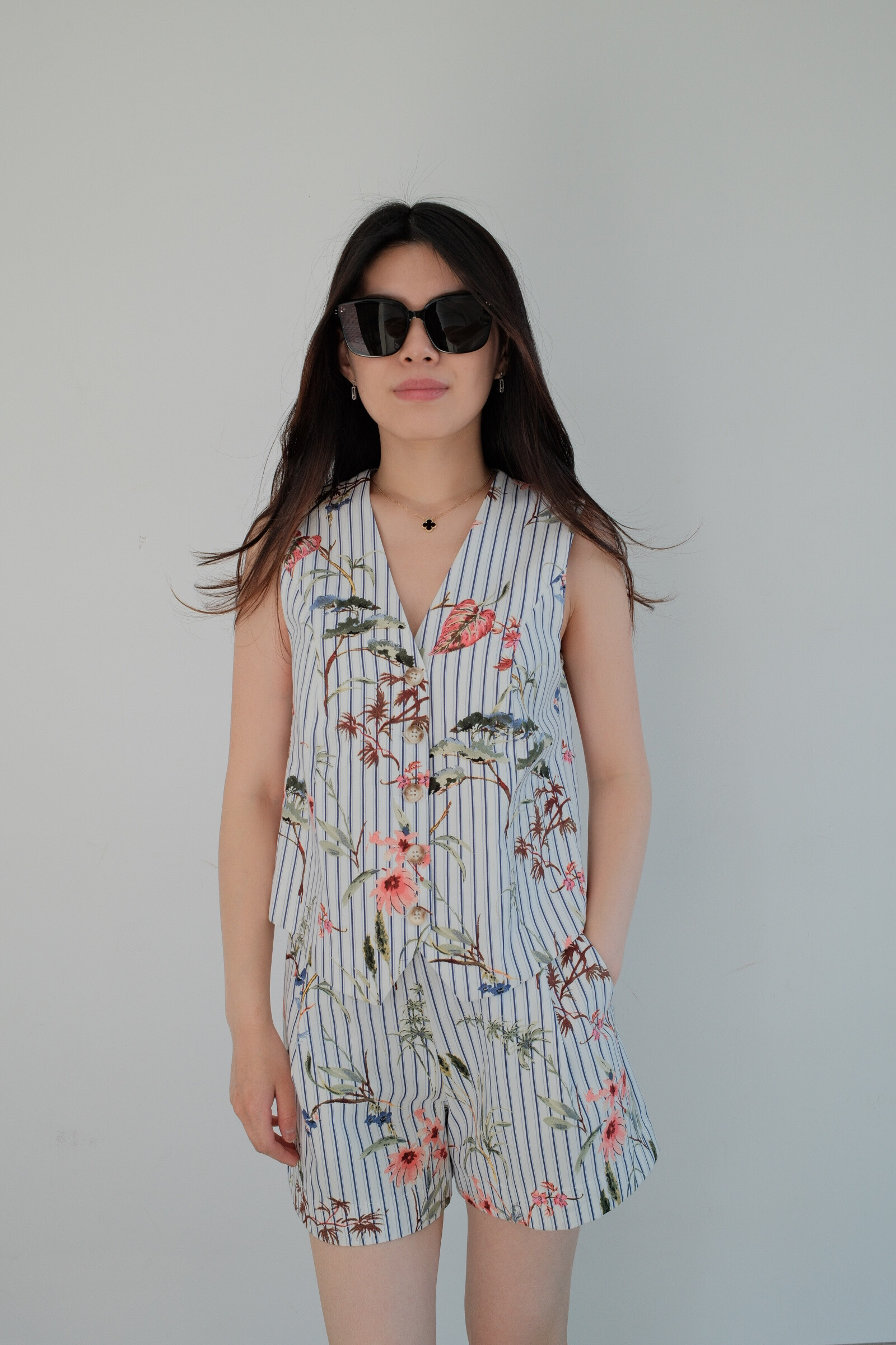 Grossista Unika Paris - Shorts in cotone a righe con stampa floreale
