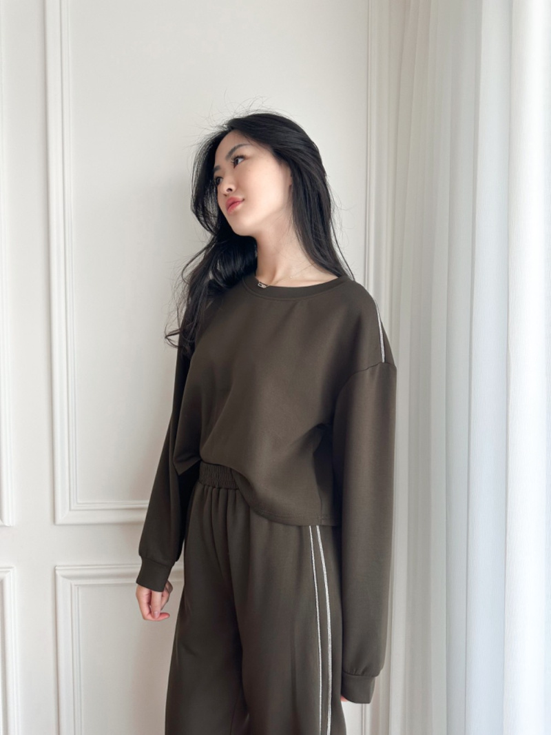 Grossiste Unika Paris - Sweatshirt en jogging à strass