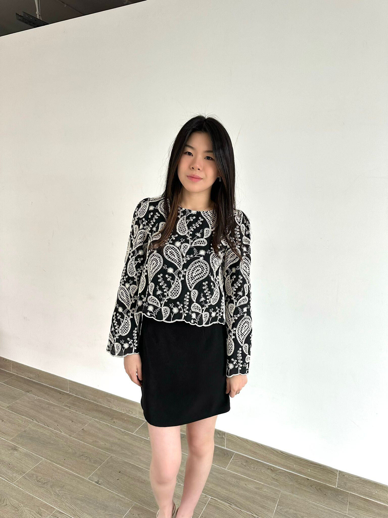 Wholesaler Unika Paris - Embroidered top
