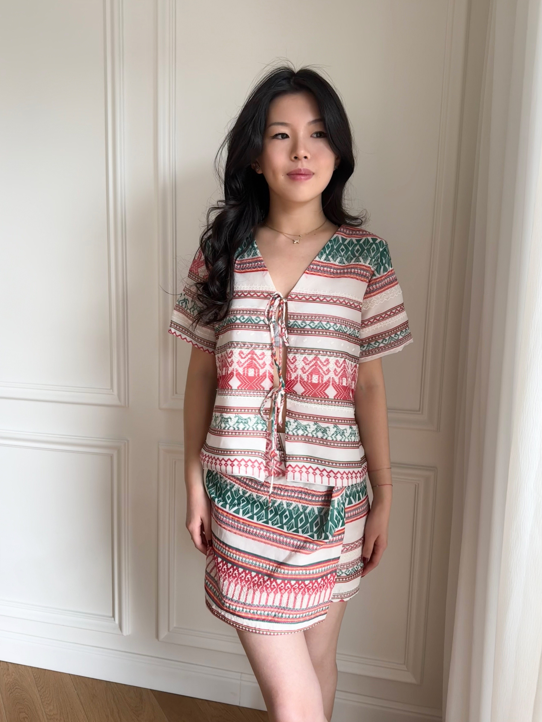 Wholesaler Unika Paris - Top T-shirt with ethnic print knots