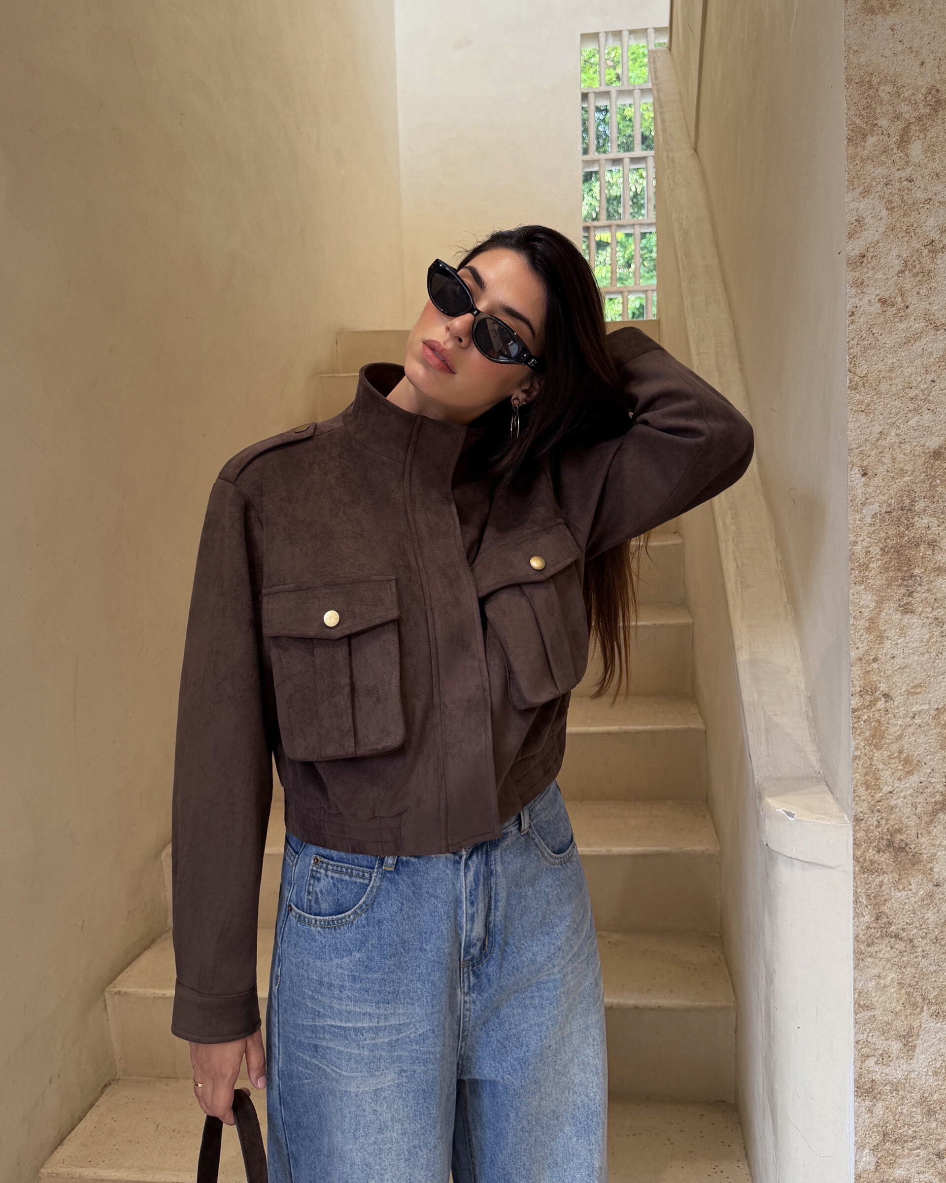 - Fermeture éclair 
- Bande élastique en bas