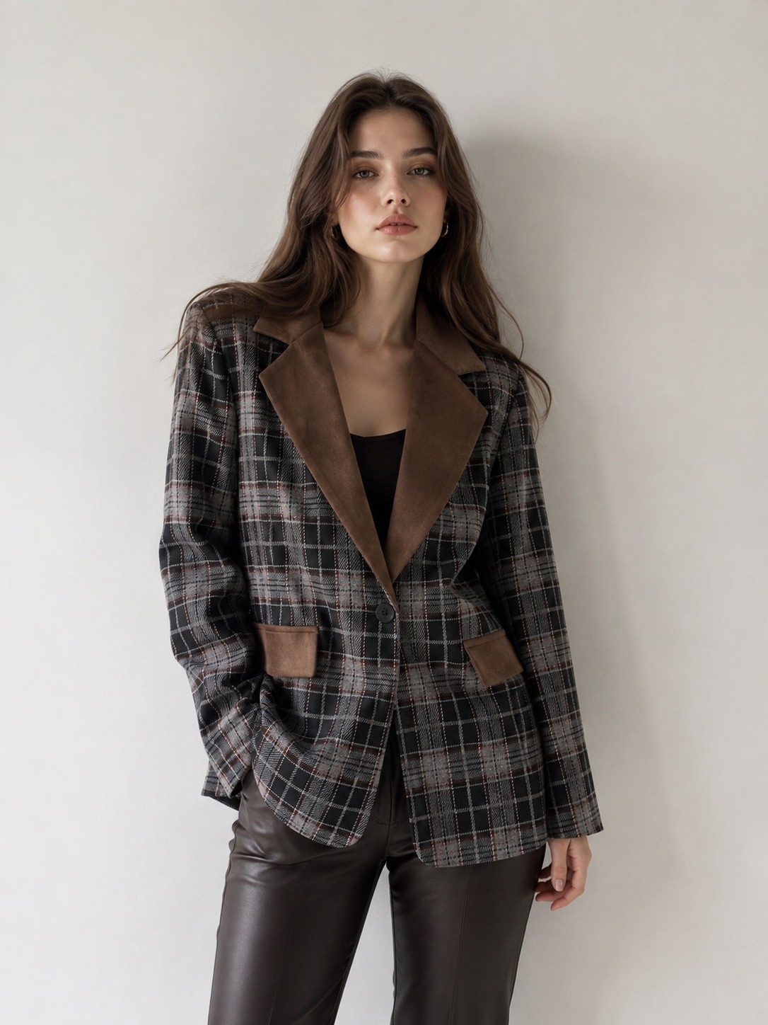 Wholesaler UPSTYLE - PLAID BLAZER WITH SUEDE DETAILS