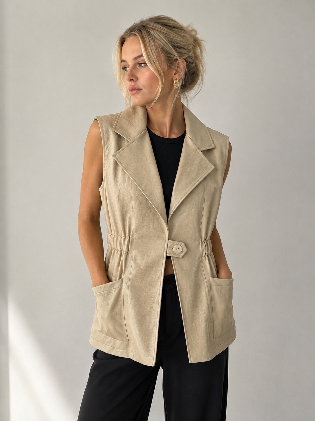 Grossiste UPSTYLE - Gilet effet cuir avec taille élastiquée