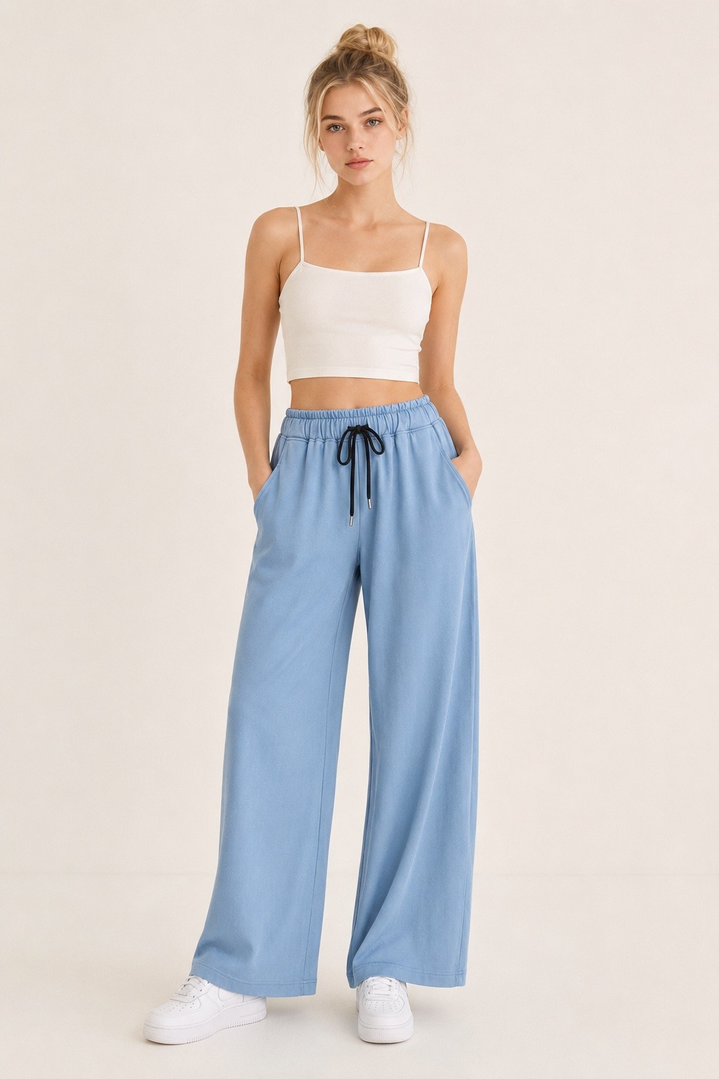 Grossiste UPSTYLE - PANTALON FEMME LARGE EFFET DENIM AVEC ÉLASTIQUE À LA TAILLE ET CORDON
