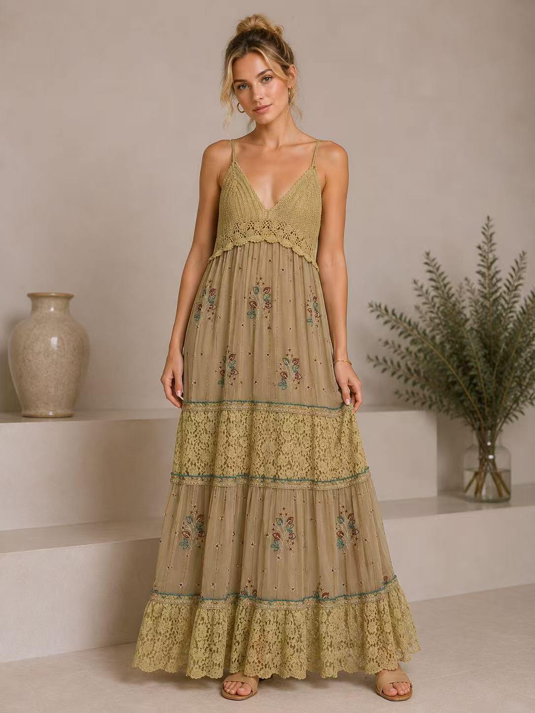 Wholesaler UPSTYLE - WOMEN'S LONG DRESS WITH CROCHET TOP