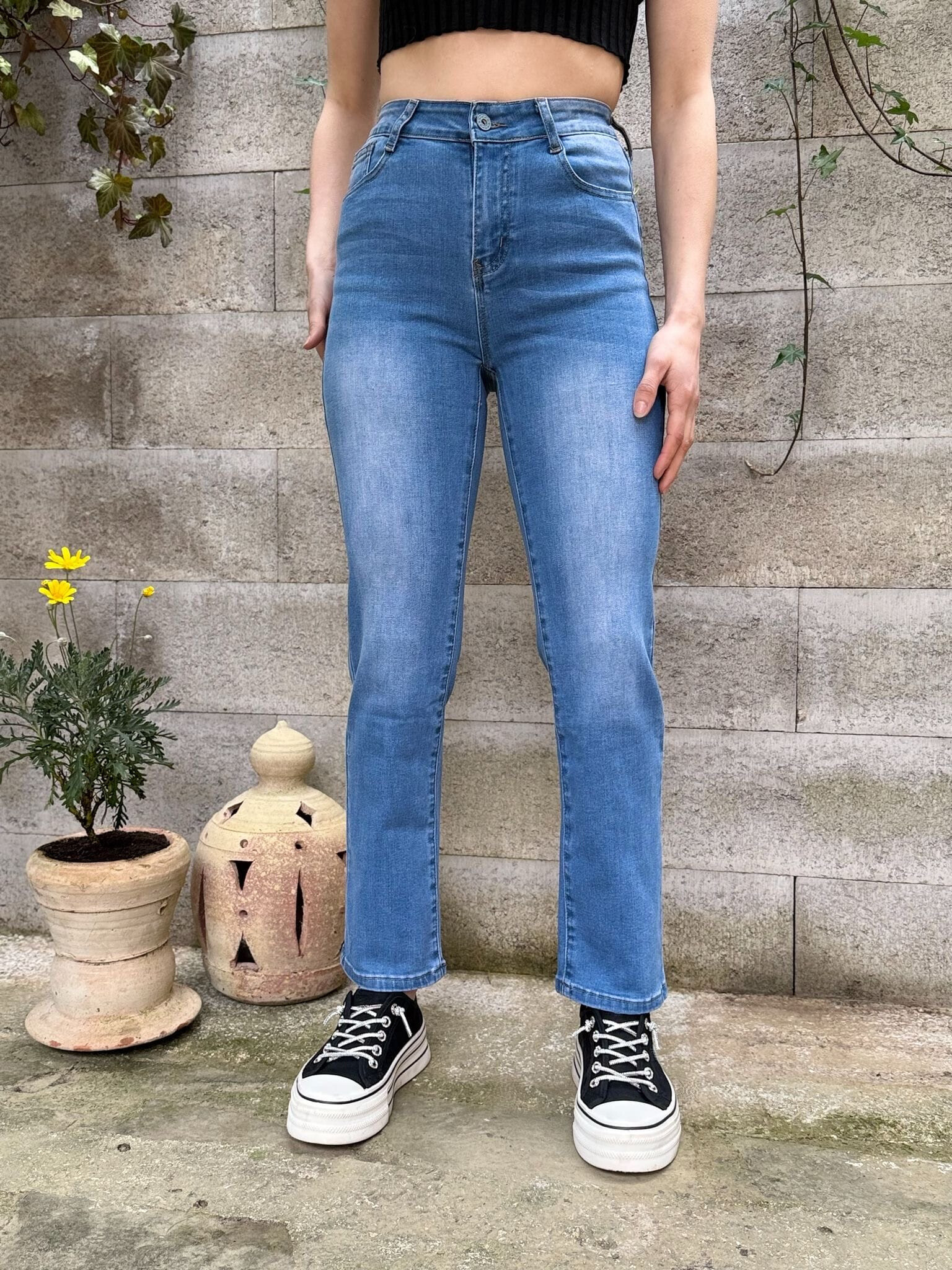 Grossiste V&L BRAND - jeans casual pour femmes taille haute, coupe confortable