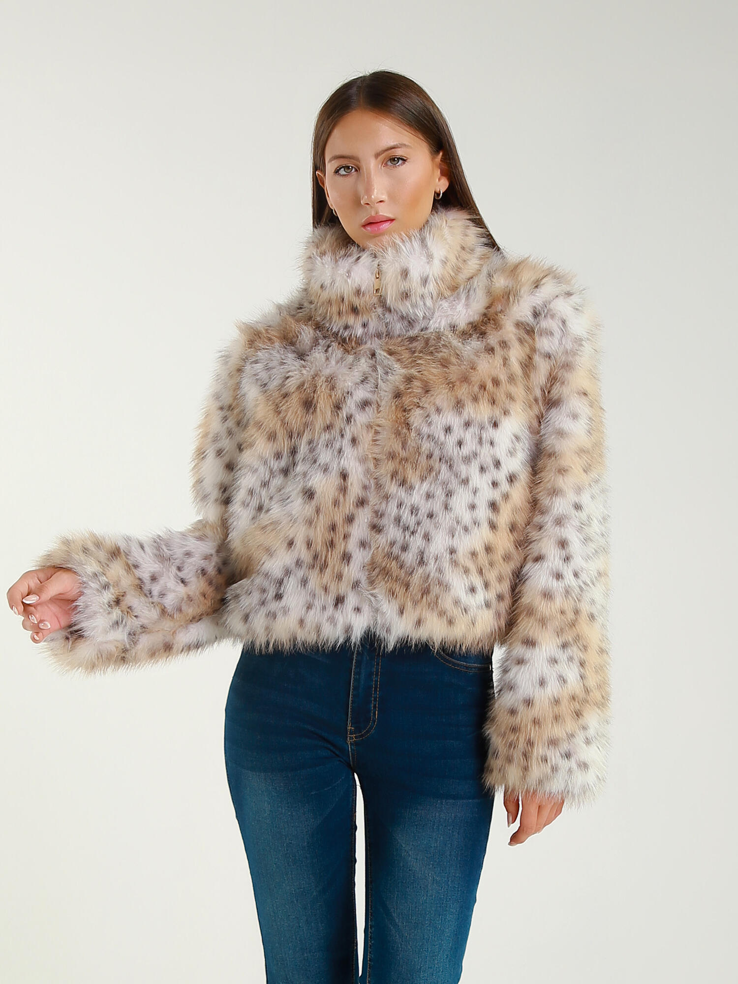 Grossiste V&L BRAND - Veste courte à imprimé léopard en fausse fourrure