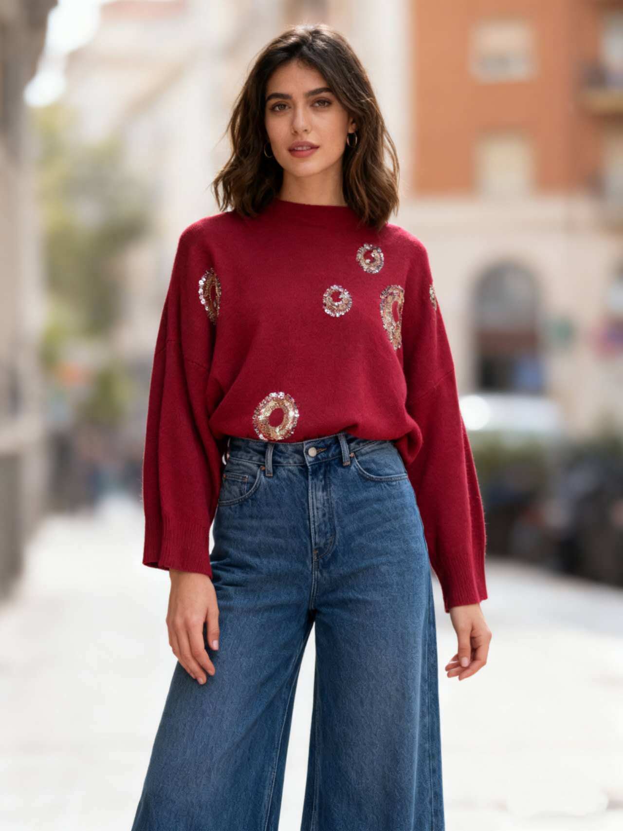 Wholesaler Vanis - TURTLENECK SWEATER, SEQUINS EMBROIDERED ON THE FRONT