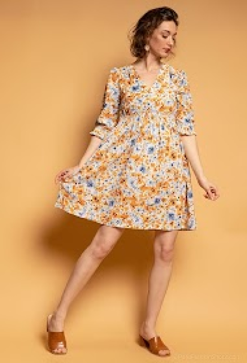 Grossiste Vega's - Robe à imprimé fleurs et col chemise