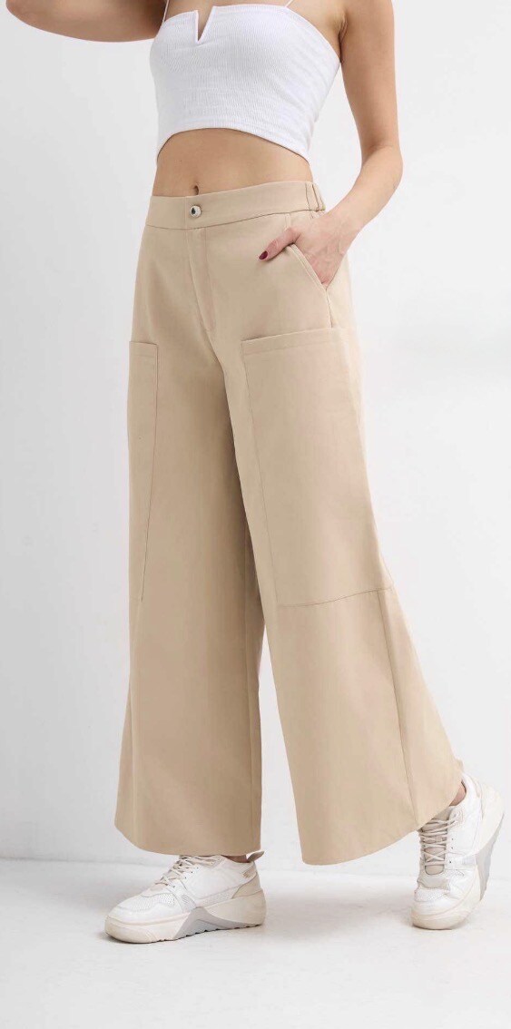 Wholesaler Vera Fashion - Wide-Leg High-Waisted Cargo Pants with Pockets and Elastic Waist