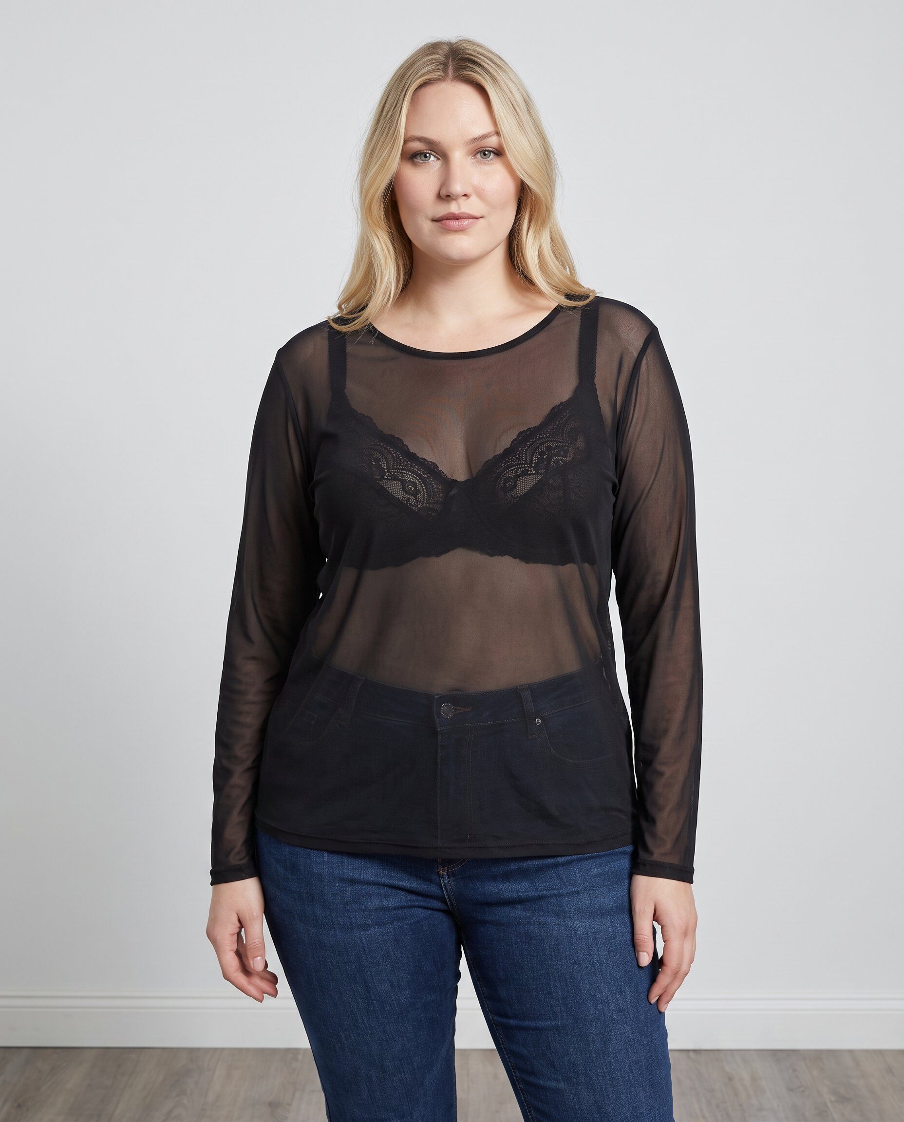 Wholesaler Vera Fashion - Plus Size Chiffon Top with Round Neck and Long Sleeves