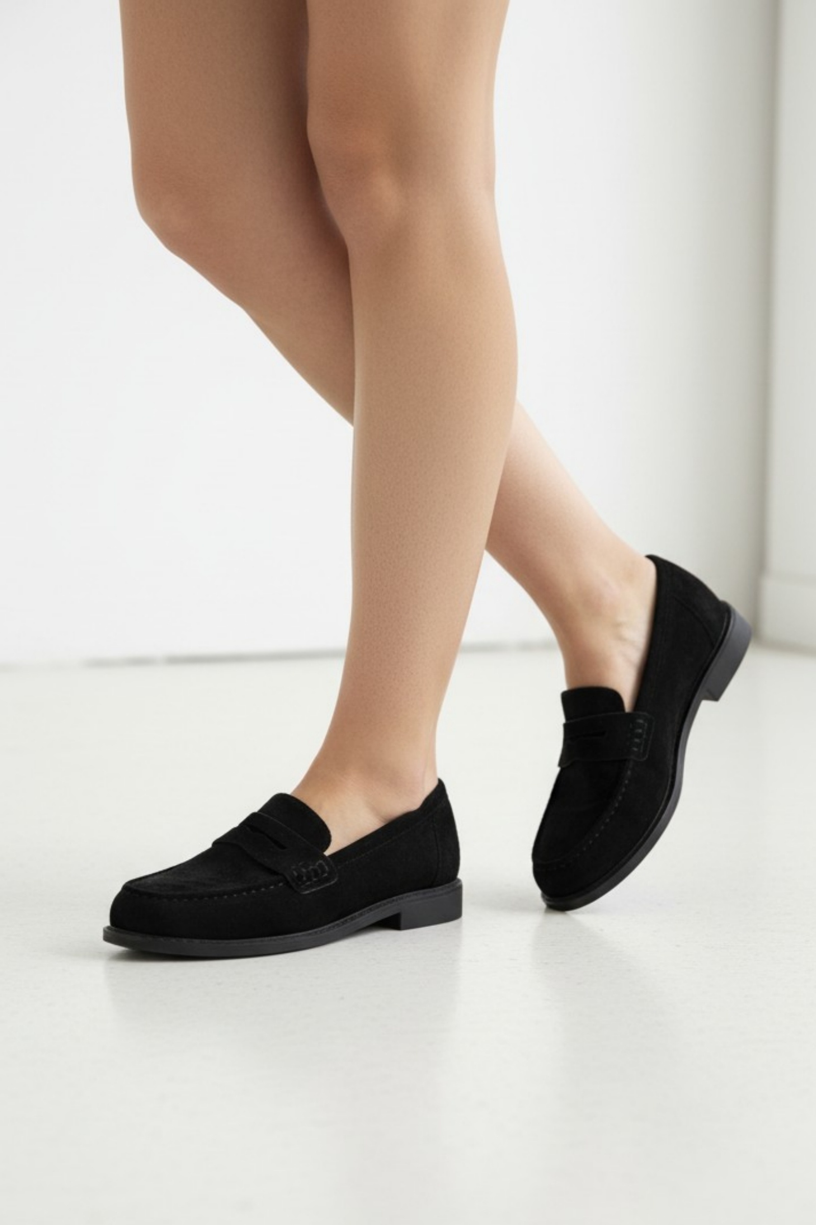 Wholesaler VERABLUM - Women's suede loafers