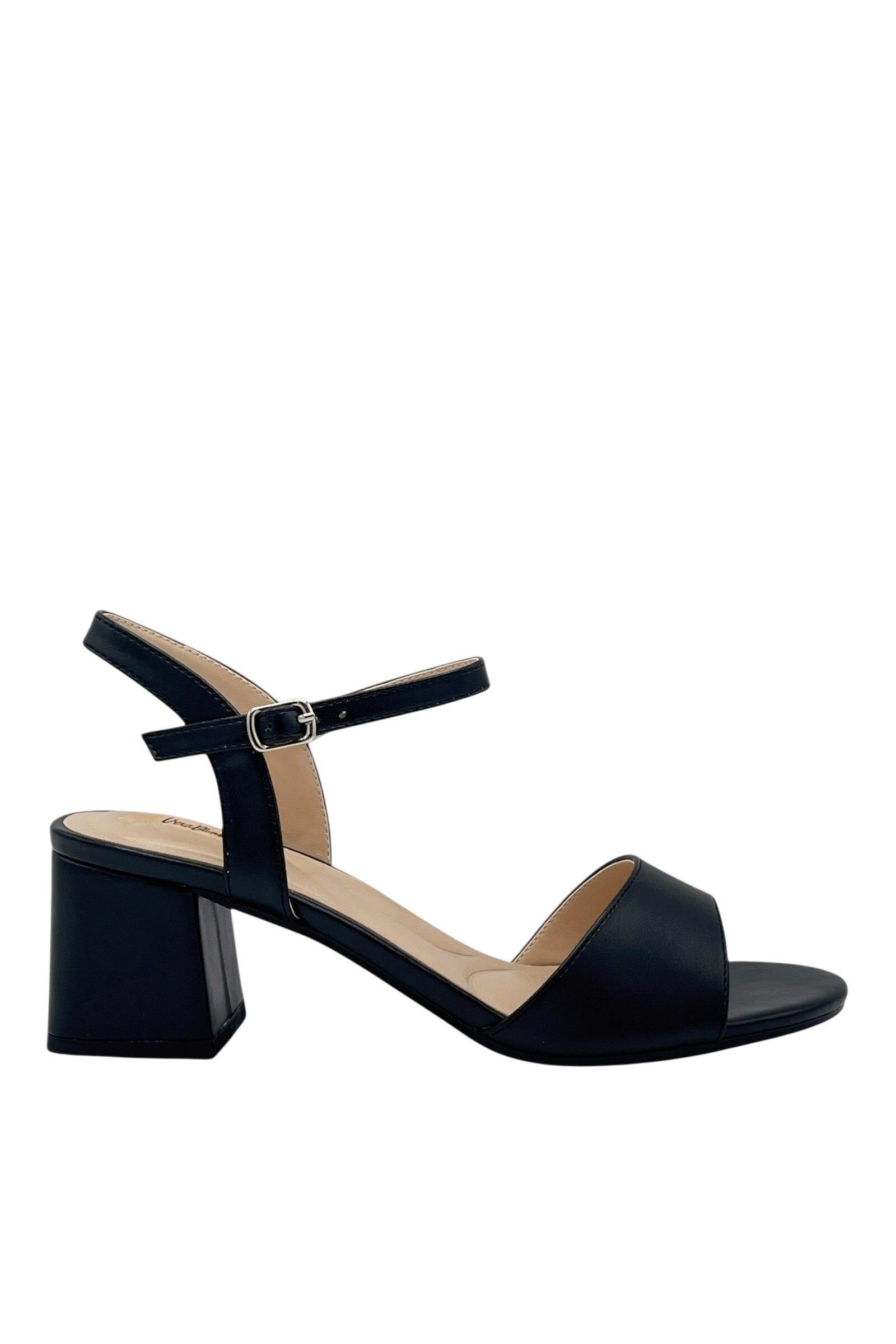 Wholesaler VERABLUM - Sandal with a single wide strap