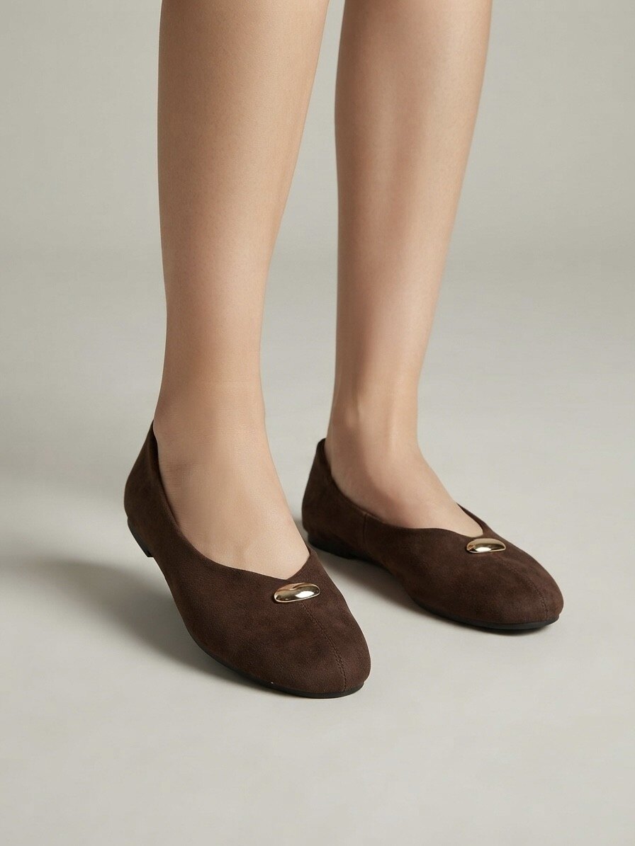 Wholesaler Vices-Verso - Basic suede ballet flats with a gold buckle