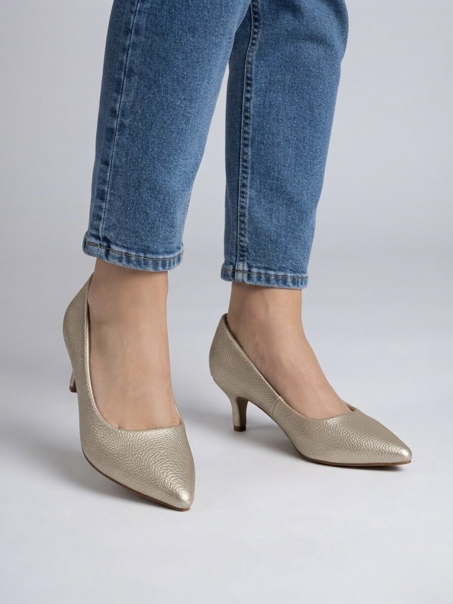 Wholesaler Vices-Verso - Grained faux leather kitten heel pumps