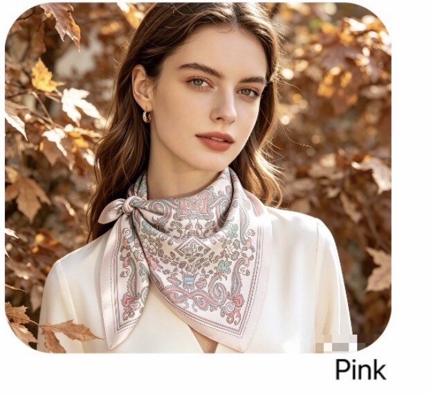 Grossiste Victoria EL - Petit foulard carré à motifs — Style chic & raffiné