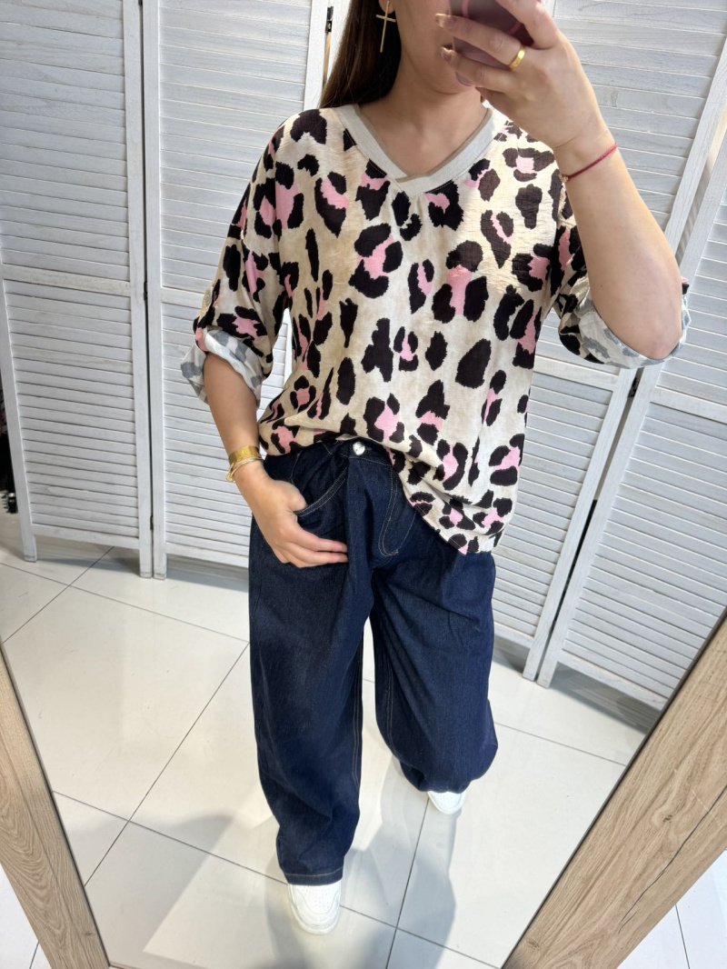 Wholesaler Victoria & Isaac - PRINTED VISCOSE BLOUSE